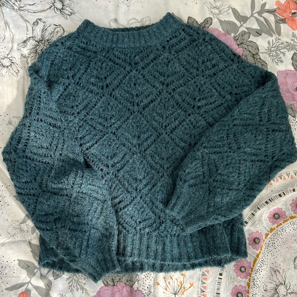 American Eagle Oversized Sweater